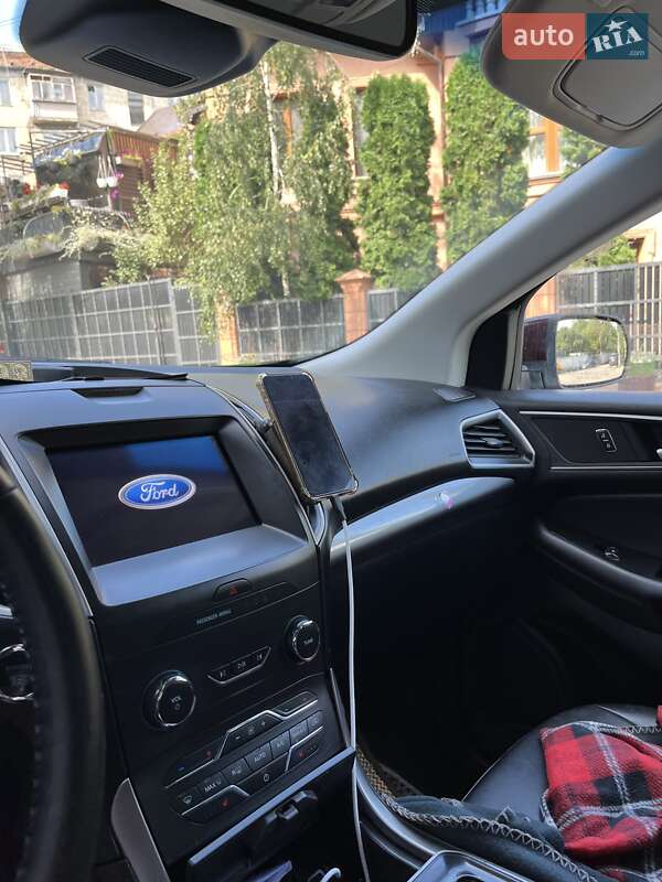 Внедорожник / Кроссовер Ford Edge 2020 в Черновцах