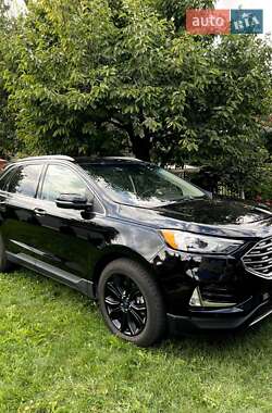 Внедорожник / Кроссовер Ford Edge 2020 в 