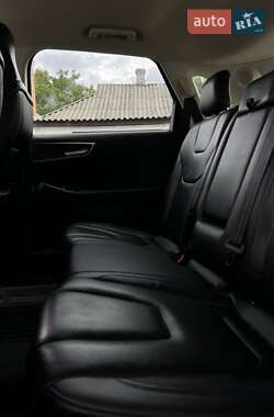 Внедорожник / Кроссовер Ford Edge 2020 в 