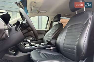 Внедорожник / Кроссовер Ford Edge 2015 в 