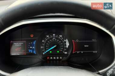 Внедорожник / Кроссовер Ford Edge 2015 в 