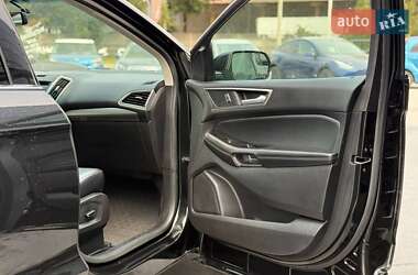 Внедорожник / Кроссовер Ford Edge 2015 в 