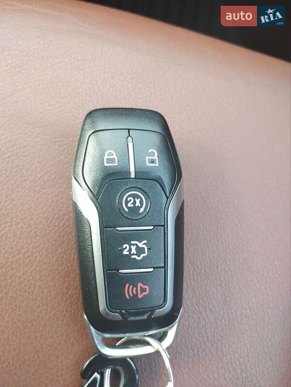 Позашляховик / Кросовер Ford Edge 2015 в Львові