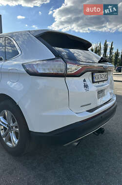 Внедорожник / Кроссовер Ford Edge 2016 в 