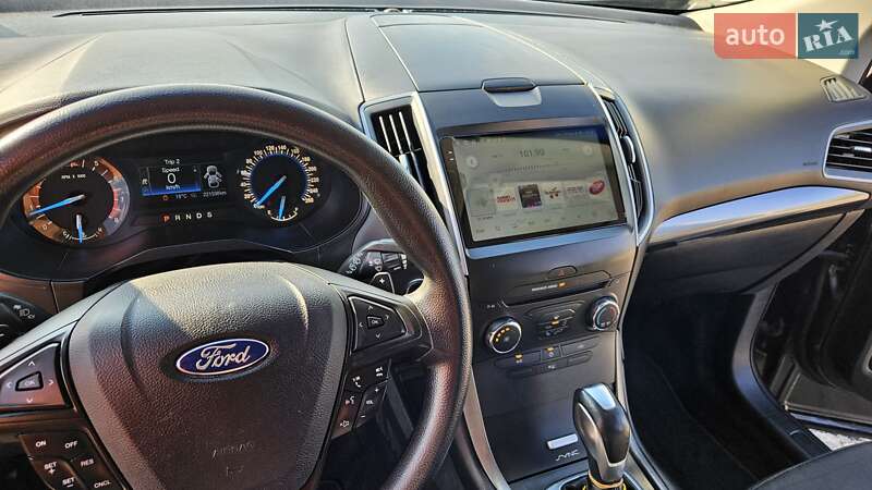 Внедорожник / Кроссовер Ford Edge 2016 в Ужгороде