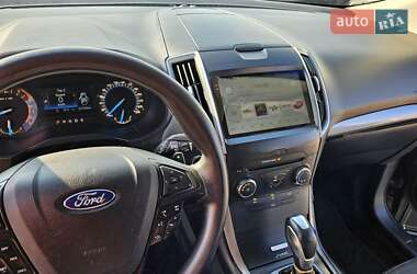 Внедорожник / Кроссовер Ford Edge 2016 в 