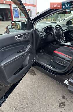 Внедорожник / Кроссовер Ford Edge 2017 в 