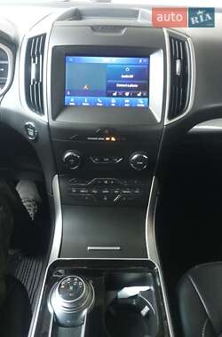 Внедорожник / Кроссовер Ford Edge 2020 в 