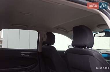 Внедорожник / Кроссовер Ford Edge 2017 в 