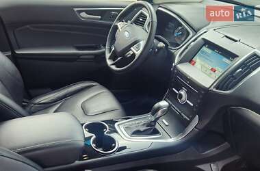 Внедорожник / Кроссовер Ford Edge 2017 в 