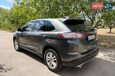 Позашляховик / Кросовер Ford Edge 2015 в 
