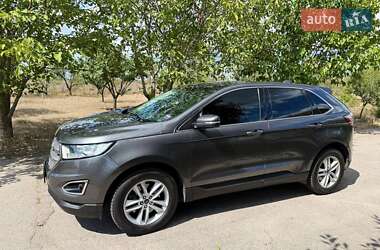 Позашляховик / Кросовер Ford Edge 2015 в 
