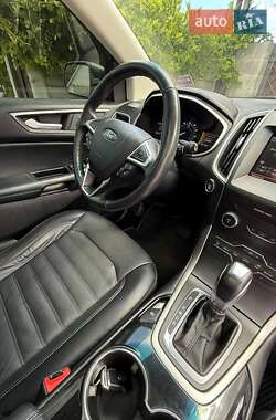 Позашляховик / Кросовер Ford Edge 2015 в 