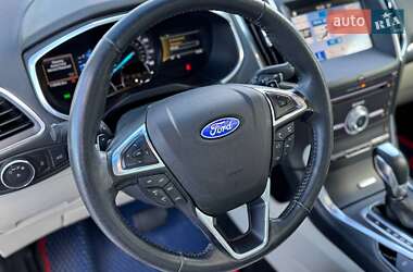 Внедорожник / Кроссовер Ford Edge 2018 в 