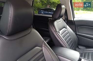 Внедорожник / Кроссовер Ford Edge 2020 в 