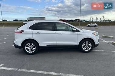 Внедорожник / Кроссовер Ford Edge 2019 в 