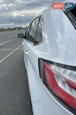 Внедорожник / Кроссовер Ford Edge 2019 в 