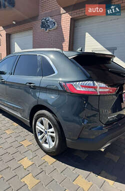 Внедорожник / Кроссовер Ford Edge 2019 в 
