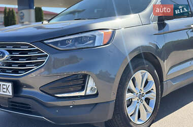 Позашляховик / Кросовер Ford Edge 2020 в 