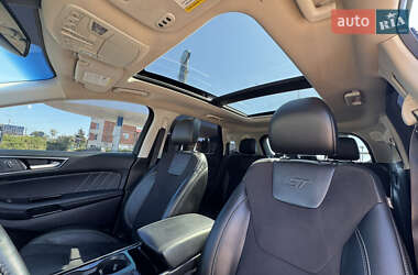 Позашляховик / Кросовер Ford Edge 2020 в 