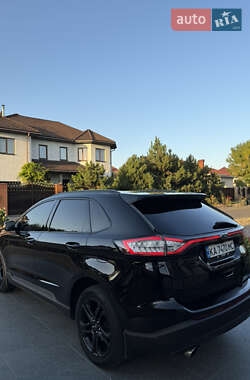 Внедорожник / Кроссовер Ford Edge 2016 в 