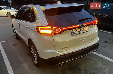 Внедорожник / Кроссовер Ford Edge 2016 в 