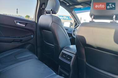 Внедорожник / Кроссовер Ford Edge 2018 в 