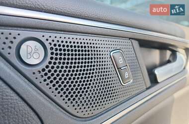 Внедорожник / Кроссовер Ford Edge 2018 в 