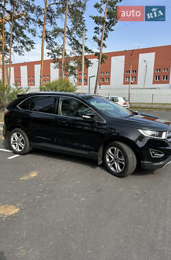 Внедорожник / Кроссовер Ford Edge 2016 в 
