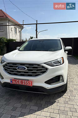 Внедорожник / Кроссовер Ford Edge 2020 в 