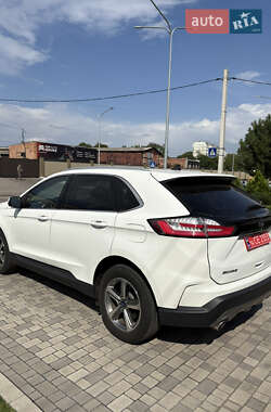 Внедорожник / Кроссовер Ford Edge 2020 в 