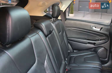 Позашляховик / Кросовер Ford Edge 2019 в 