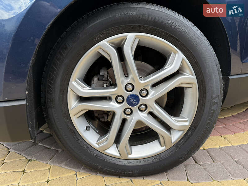 Внедорожник / Кроссовер Ford Edge 2017 в Нововолынске
