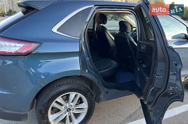 Позашляховик / Кросовер Ford Edge 2016 в 
