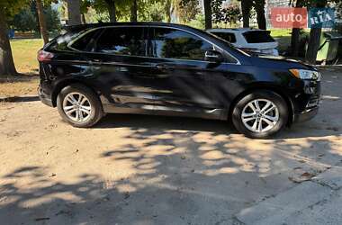 Внедорожник / Кроссовер Ford Edge 2019 в 