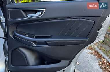 Внедорожник / Кроссовер Ford Edge 2018 в 