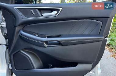 Внедорожник / Кроссовер Ford Edge 2018 в 