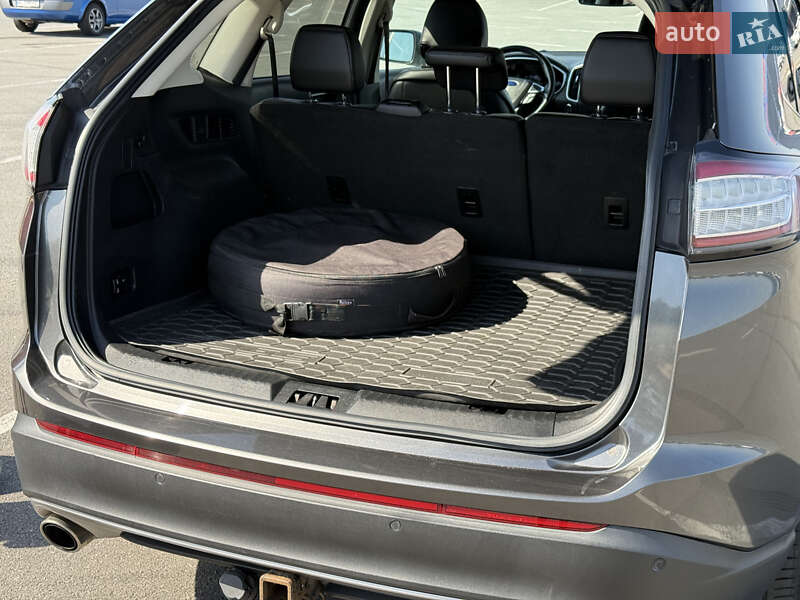 Внедорожник / Кроссовер Ford Edge 2016 в Днепре