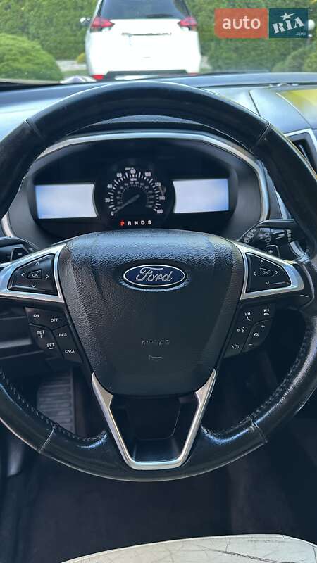 Внедорожник / Кроссовер Ford Edge 2015 в Берегово