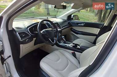 Внедорожник / Кроссовер Ford Edge 2017 в 