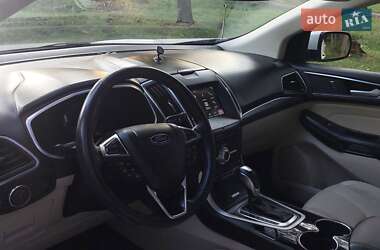 Внедорожник / Кроссовер Ford Edge 2017 в 