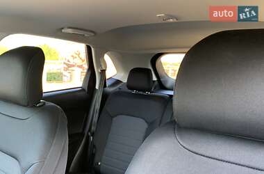 Внедорожник / Кроссовер Ford Edge 2018 в 