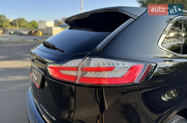 Внедорожник / Кроссовер Ford Edge 2019 в 