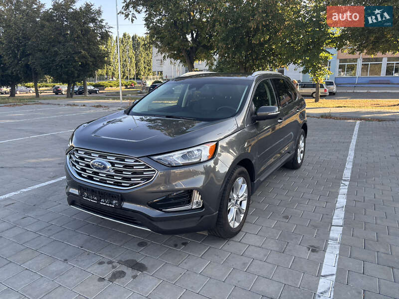 Внедорожник / Кроссовер Ford Edge 2019 в 
