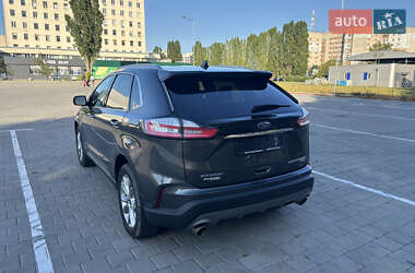 Внедорожник / Кроссовер Ford Edge 2019 в 