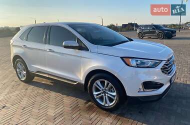 Внедорожник / Кроссовер Ford Edge 2018 в 