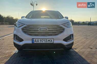 Внедорожник / Кроссовер Ford Edge 2018 в 