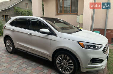 Позашляховик / Кросовер Ford Edge 2021 в 