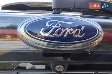 Внедорожник / Кроссовер Ford Edge 2017 в Киеве