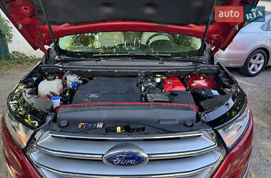 Внедорожник / Кроссовер Ford Edge 2015 в 